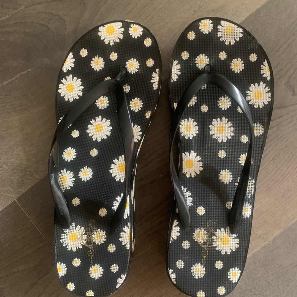 Black Flip Flops with Daisy Print